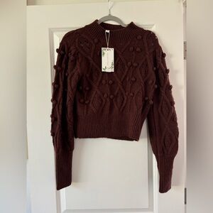 NWT sz M Chelsea & Violet Sweater